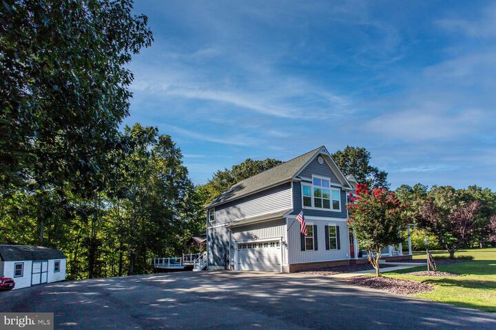 Property Photo:  39297 Persimmon Creek Road  MD 20659 