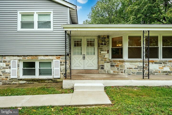 Property Photo: 1100 W Church Road PA 19027