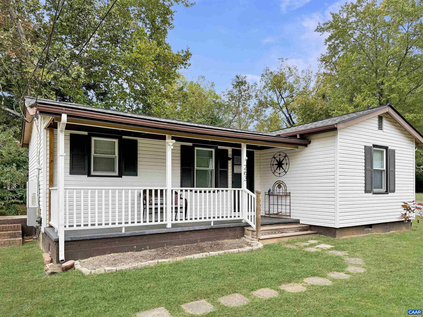 Property Photo:  263 Main St  VA 22963 