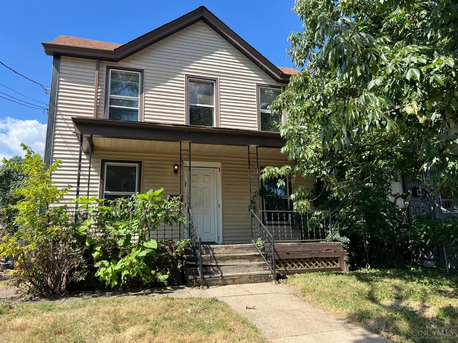 Property Photo: 4719 Section Avenue OH 45212