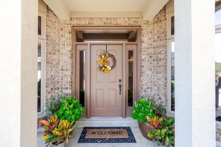 Property Photo:  1384 Courtyard Place  OH 45458 