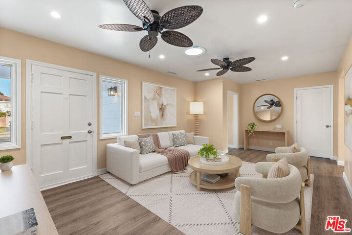 Property Photo:  7801 Goddard Ave  CA 90045 