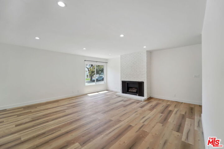 Property Photo: 1133 22nd St CA 90403
