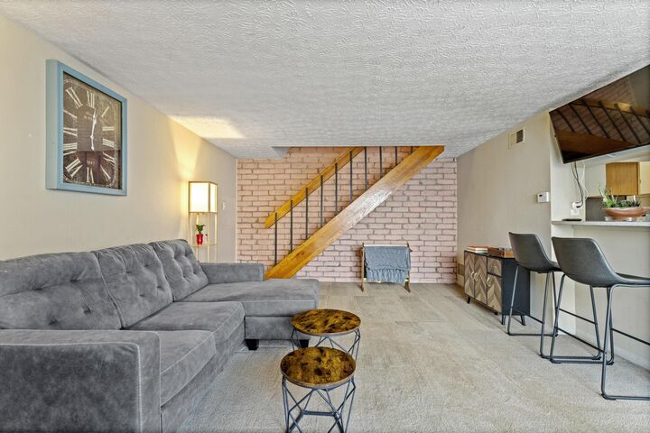 Property Photo: 656 Cherry Ridge Road OH 43228