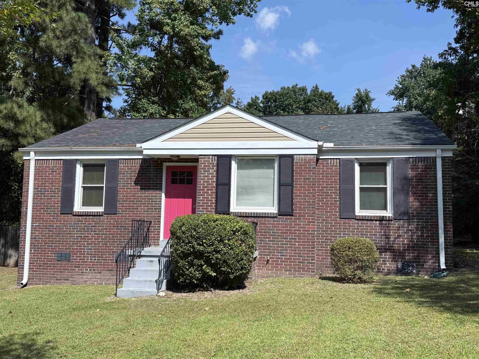 Property Photo:  417 Myles  SC 29203 
