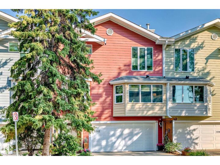 Photo de la propriété:  11342 102 Av NW  AB T5K 0P7 