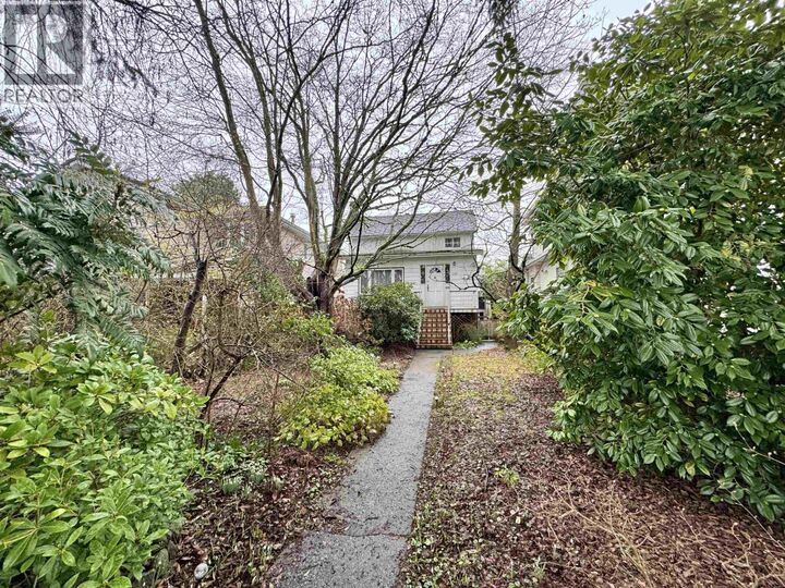 Photo de la propriété: 2720 West 24th Avenue BC V6L 1R1