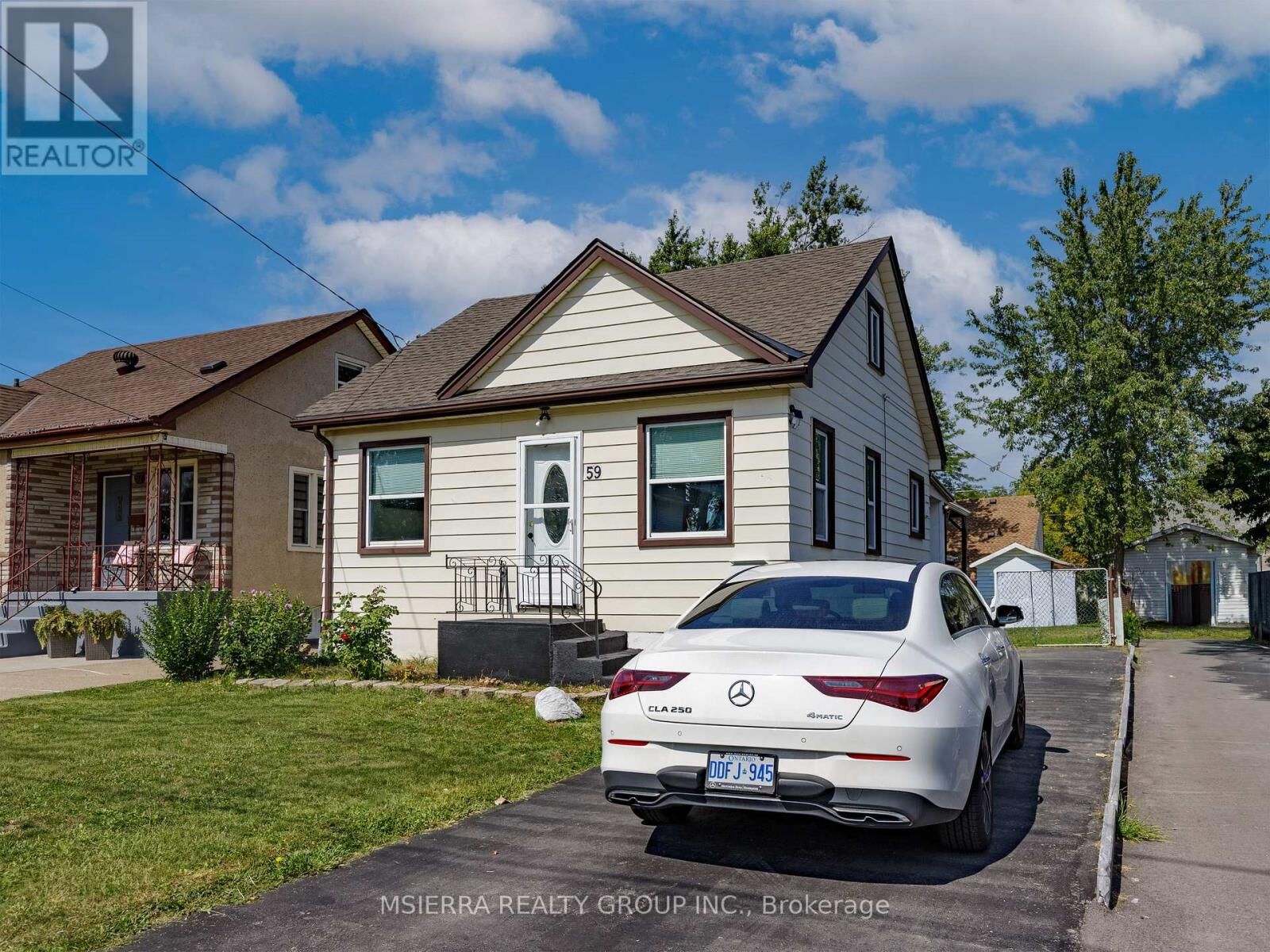 Property Photo:  59 Hamilton Street  ON L2S 1K8 
