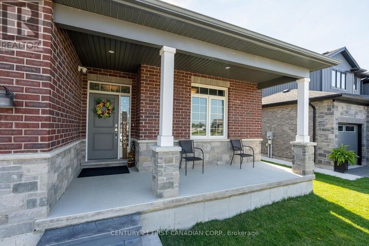 Property Photo:  125 Spencer Avenue  ON N0M 2J0 