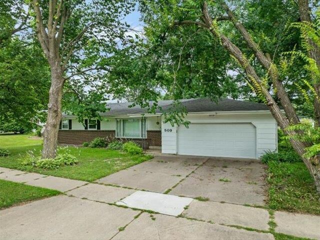 Property Photo:  509 East Franklin Street  WI 54449