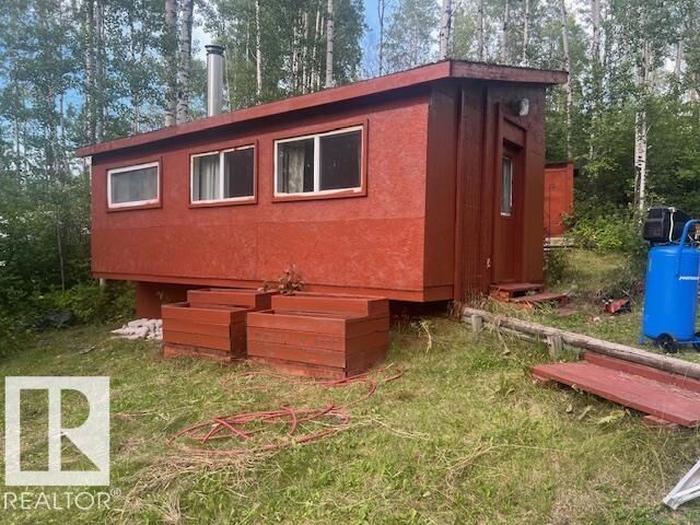 Property Photo:  #35-59316 Rge Rd 54  AB T7N 1N3 