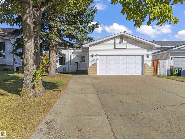 Property Photo:  4137 28 Ave NW NW  AB T6L 4H2 