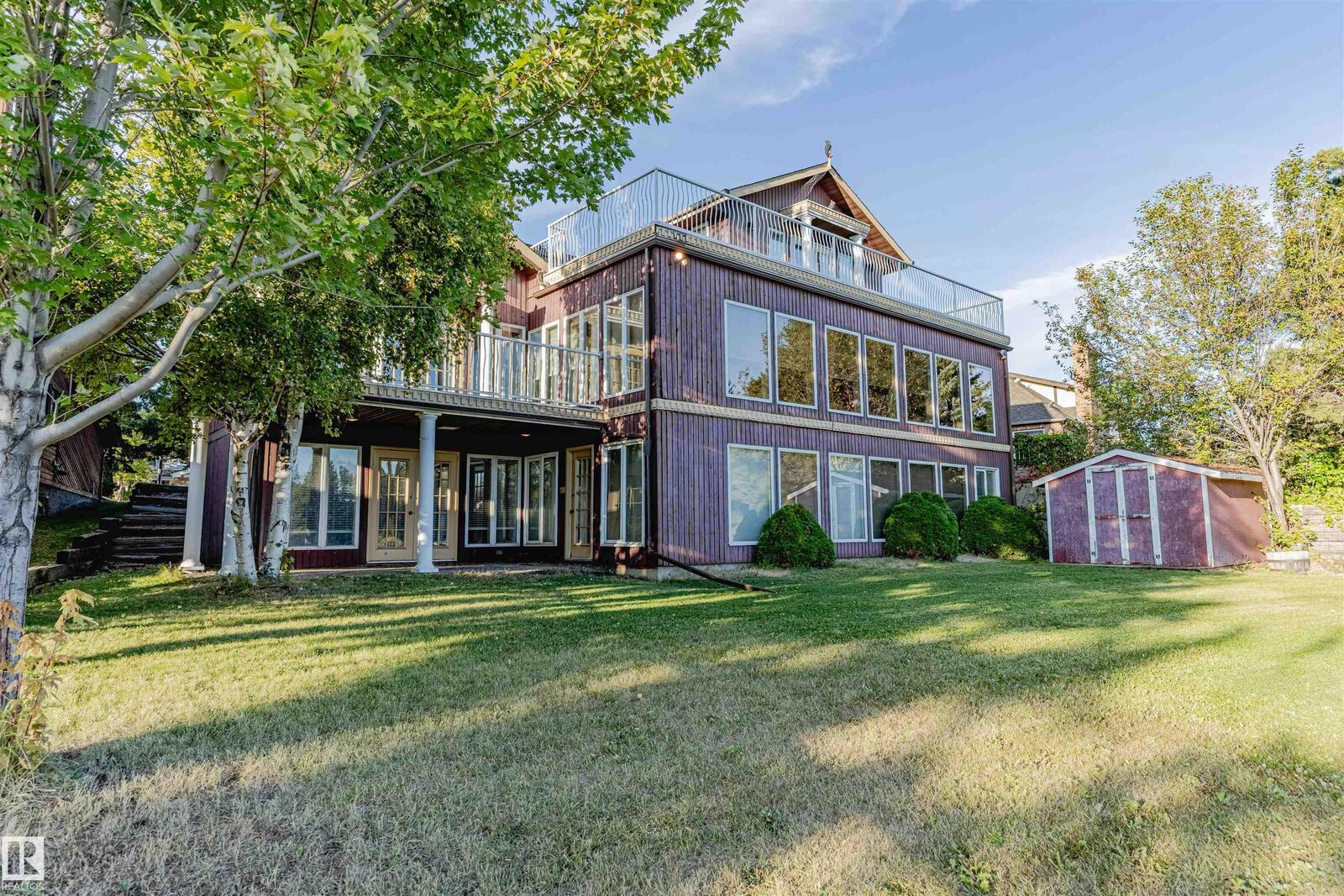 Property Photo:  1602 106 Street NW  AB T6J 5B6 