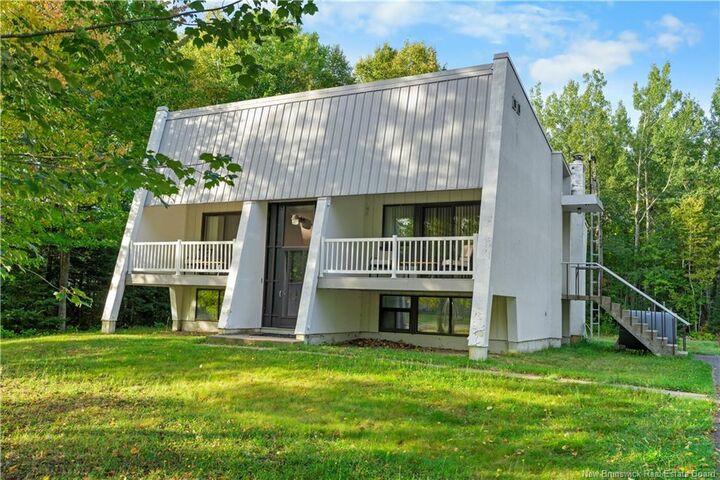 Property Photo:  2470 Sunset Drive  NB E2A 7K8 