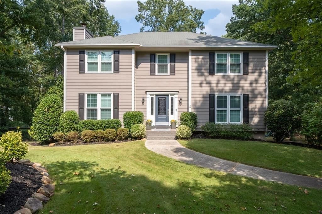 Property Photo:  4717 Crest Knoll Drive SE  GA 30126 