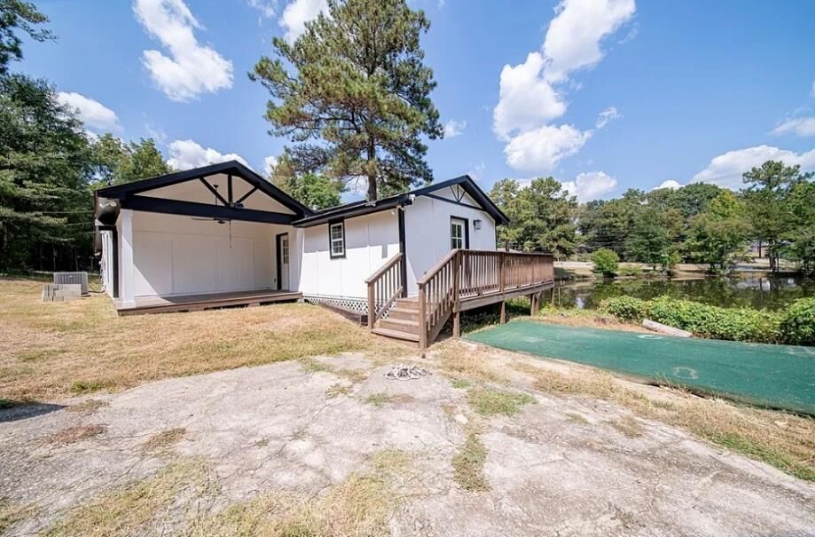 Property Photo:  762 Lee Road 0197  AL 36870 