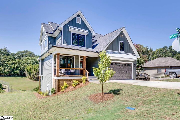Property Photo:  201 Green Street  SC 29650 
