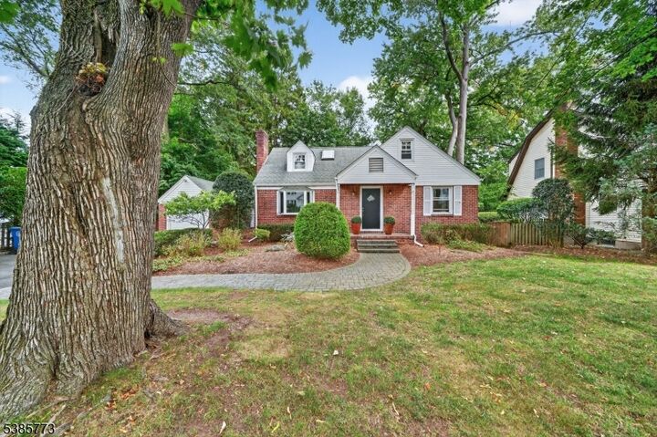 Property Photo:  24 S Lyle Ave  NJ 07670 