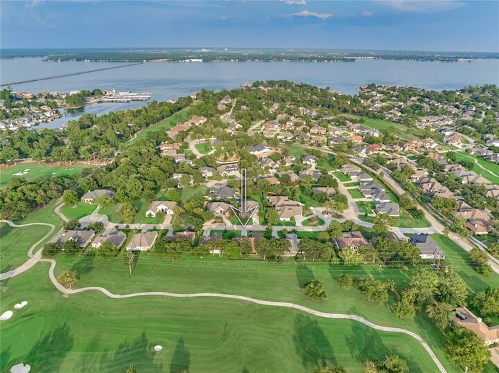 Property Photo:  126 Hillsborough Drive W  TX 77356 