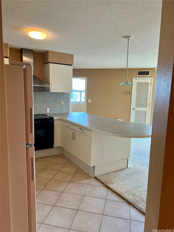 Property Photo:  801 S King Street 3107  HI 96813 