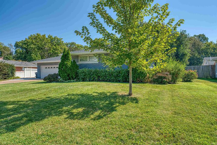 Property Photo:  1410 Martin Lane  IN 47715 