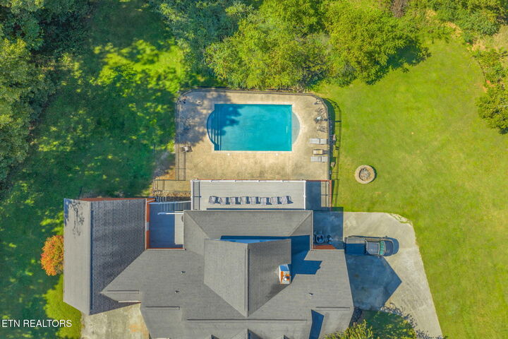 Property Photo: 3000 Hirst Circle TN 37772