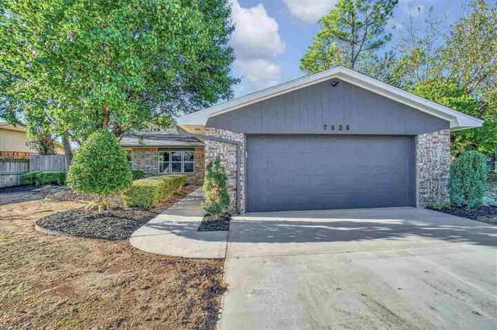 Property Photo:  7606 SW Cherokee Ave  OK 73505 
