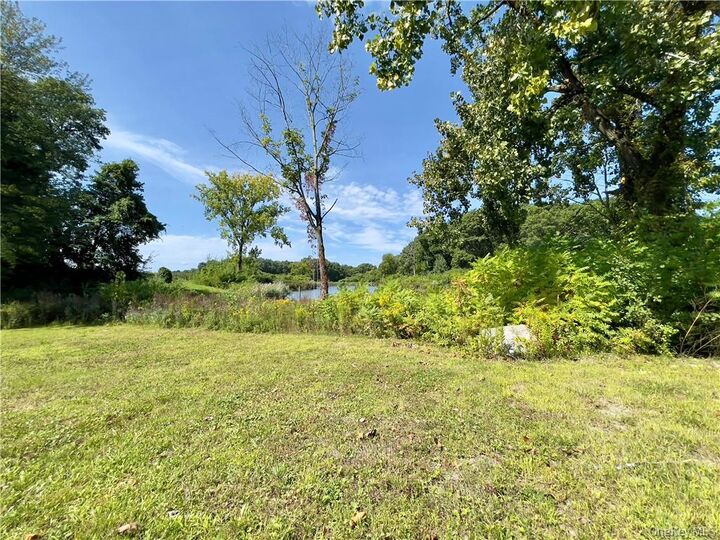 Property Photo:  27 Picnic Woods Road  NY 12515 