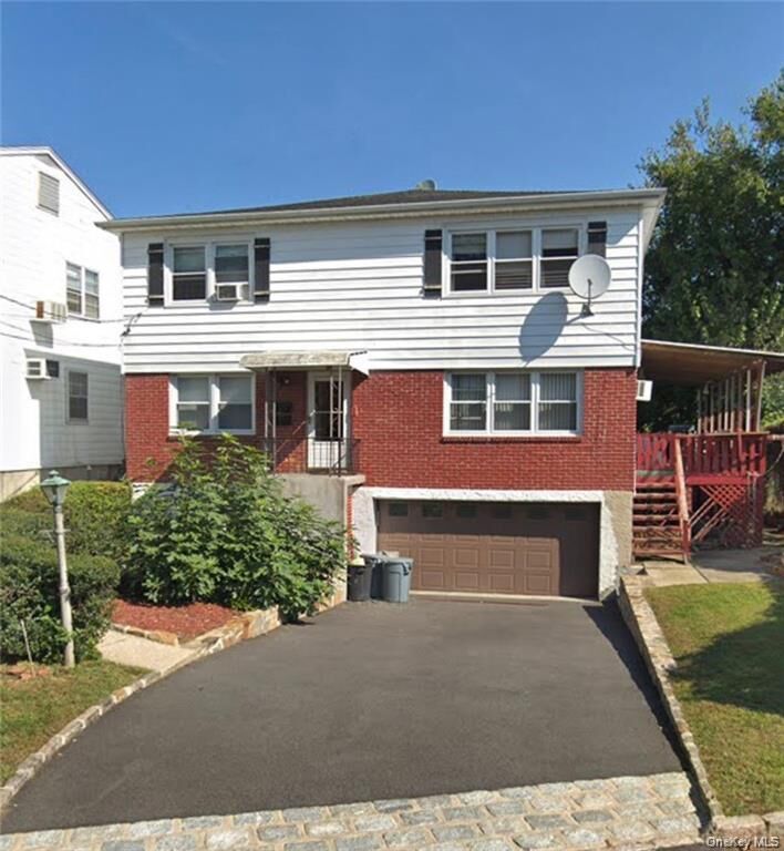 Property Photo:  2 Victoria Lane  NY 10701 