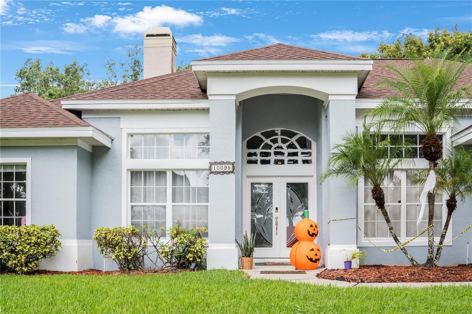 Property Photo:  10095 Brandon Circle  FL 32836 