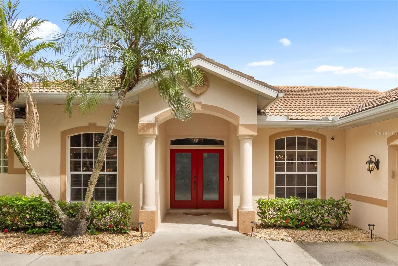 Property Photo:  4913 Three Oaks Boulevard  FL 34233 