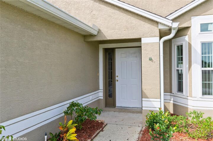 Property Photo: 317 Majesty Drive FL 33837