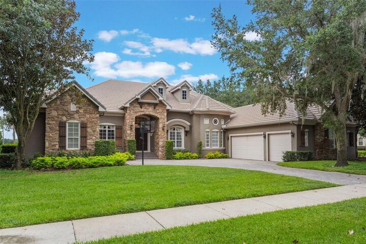 Property Photo:  6102 S Hampshire Court  FL 34786 