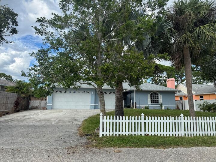 Property Photo: 1849 Vamo Drive FL 34231