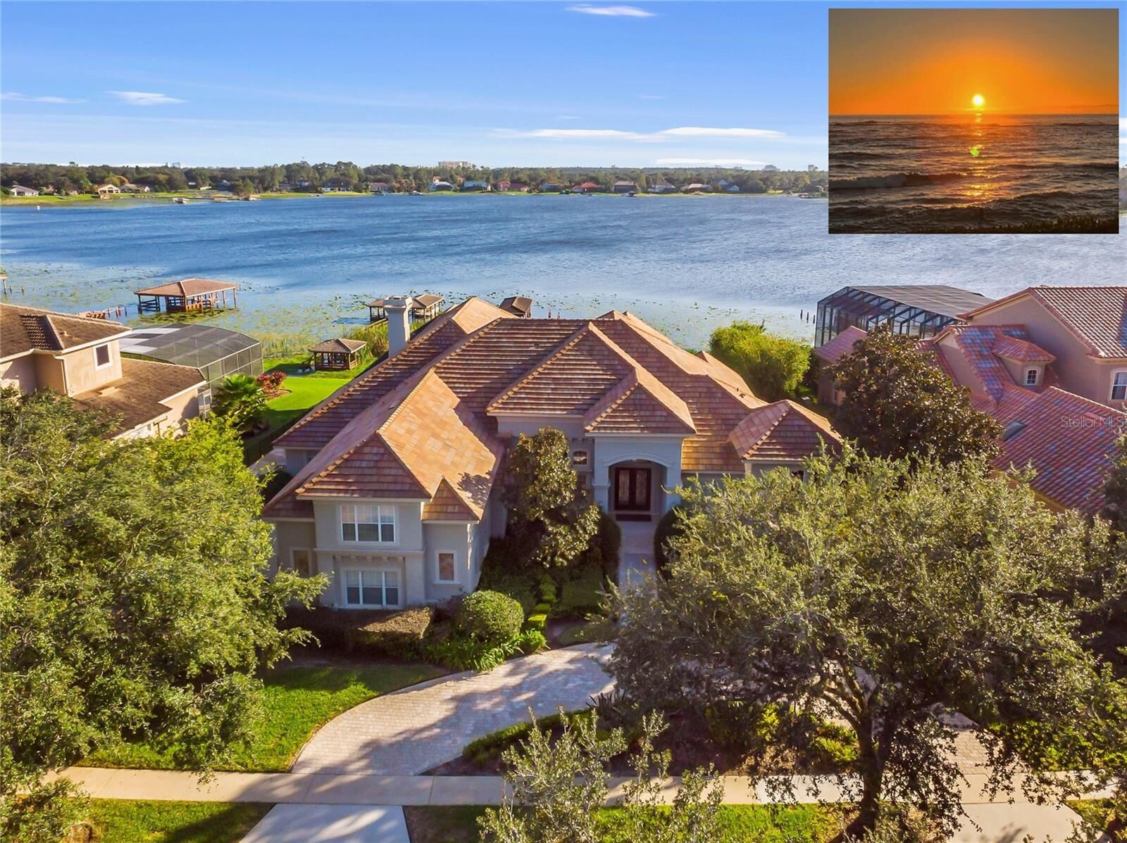 Property Photo: 9245 Southern Breeze Drive FL 32836