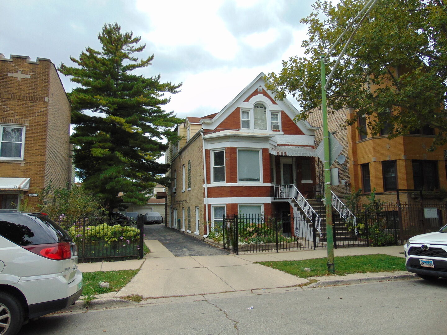 Property Photo:  2848-50 N Ridgeway Avenue  IL 60618 