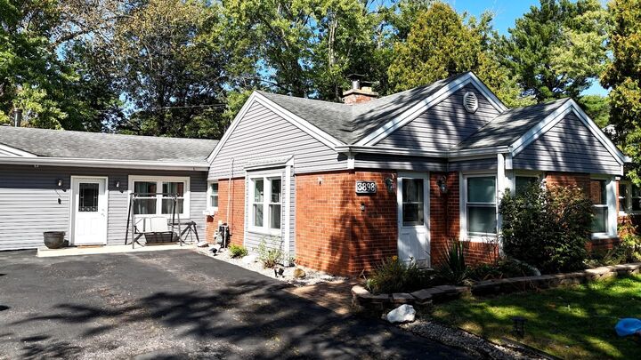 Property Photo: 3898 Montgomery Drive IL 60417