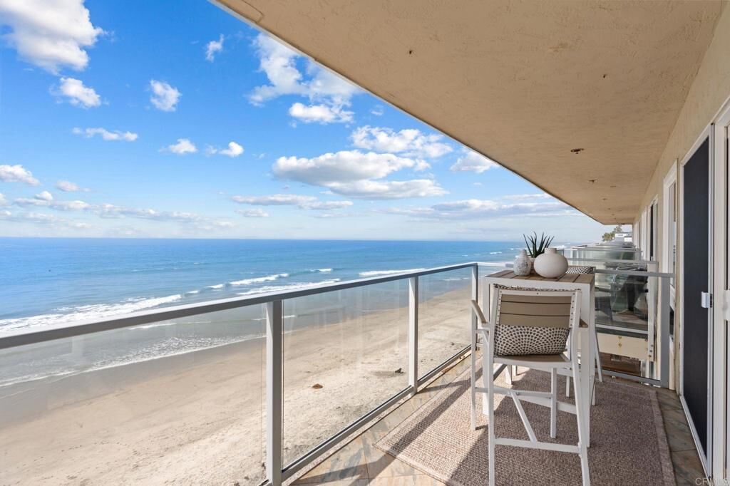 Property Photo: 1401 S Pacific Street 205 CA 92054