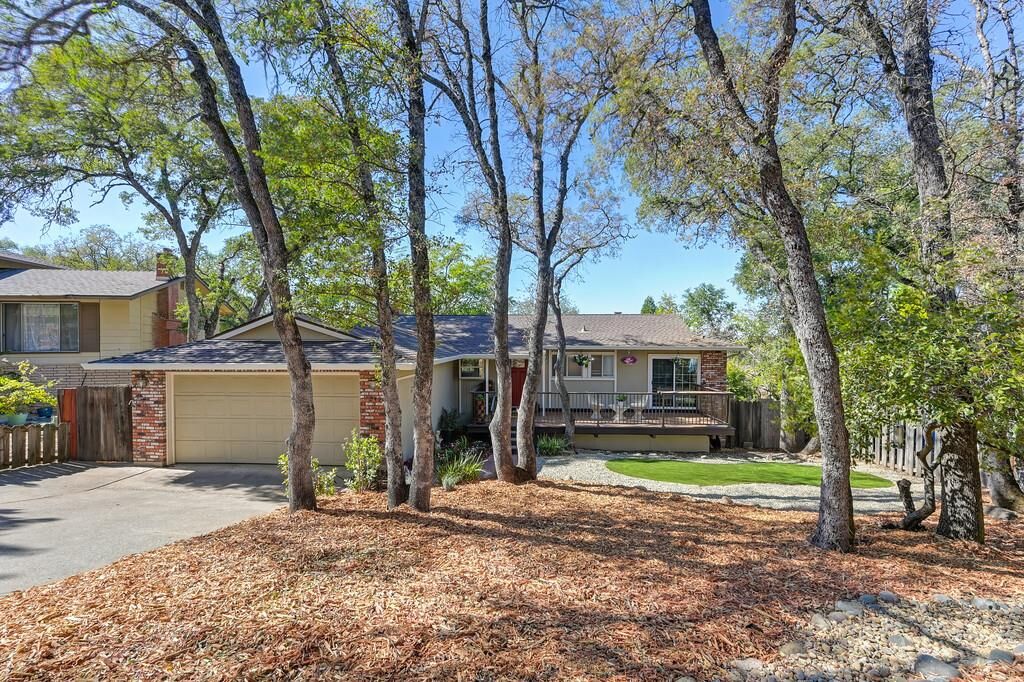 Property Photo:  2498 Starmount Way  CA 95762 