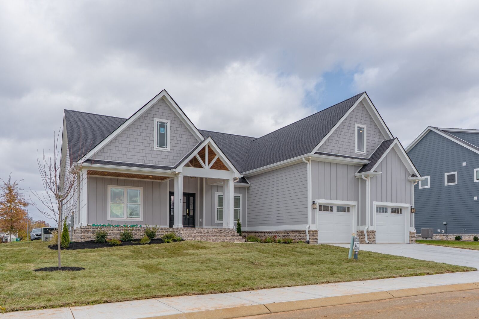 Property Photo:  64 Windjammer Ct  TN 37398 