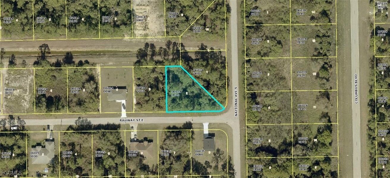 Property Photo:  1149 E Rahway Street  FL 33974 