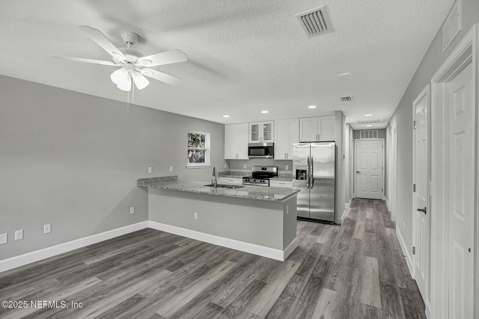 Property Photo:  2258 W 45th Street  FL 32209 
