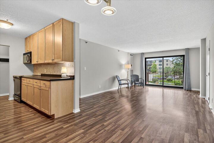 3131 Excelsior Boulevard 202  Minneapolis MN 55416 photo