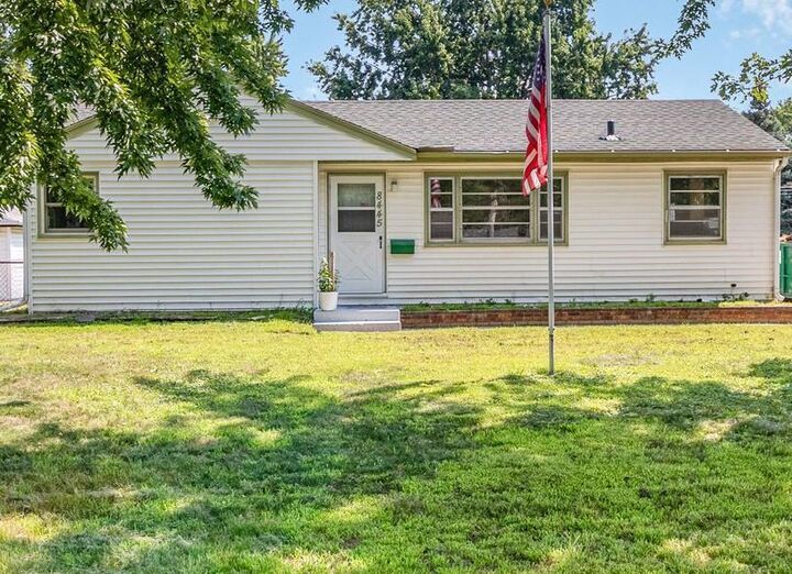 8445 10th Avenue S  Bloomington MN 55420 photo