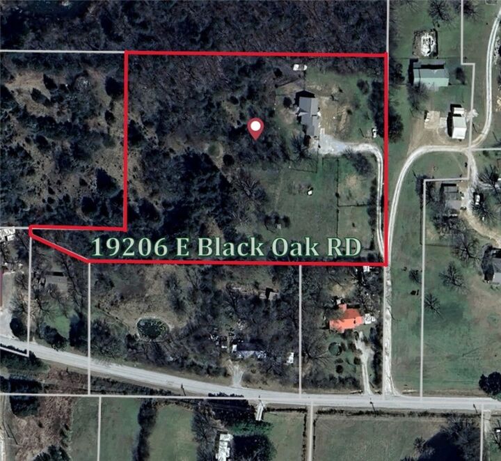 Property Photo:  19206 E Black Oak Road  AR 72701 