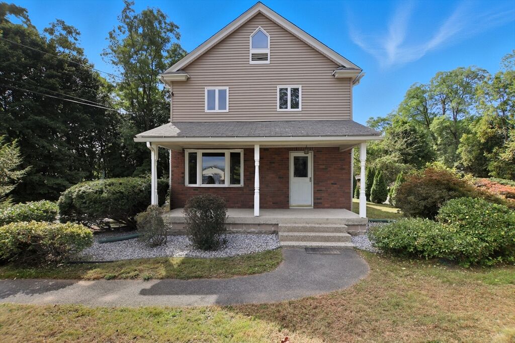 Property Photo:  309 Poplar St  MA 01030 
