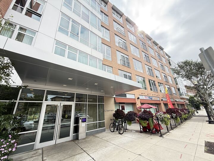 Property Photo:  700 Harrison Ave 615  MA 02118
