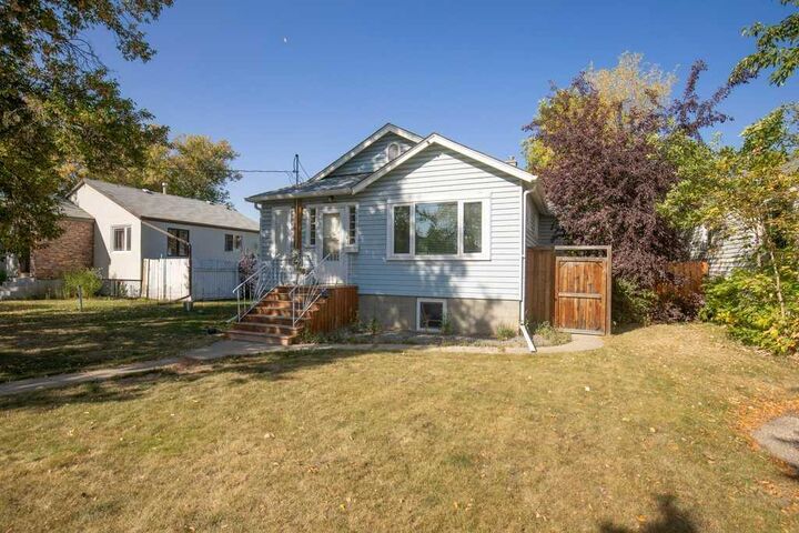 4738 53 Street  Red Deer AB T4N 2E5 photo