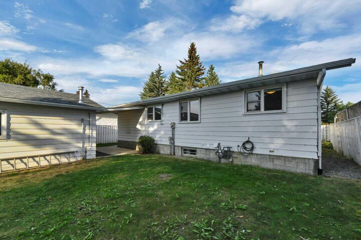Property Photo: 54 Wright Avenue AB T4N 5X2