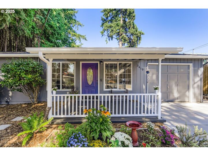 Property Photo:  3419 SE Kingsley Rd  OR 97267 